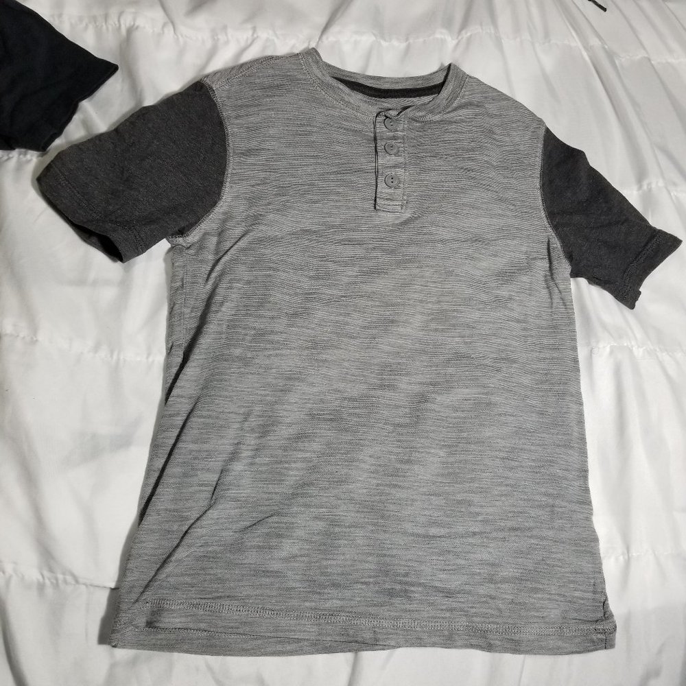 Urban Pipeline youth boys shirt size small
